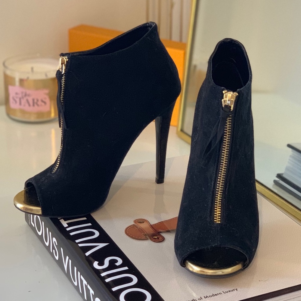 Black zip up heels